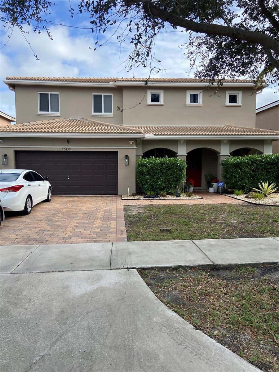 20439 NW 9th Court, Miami FL 33169