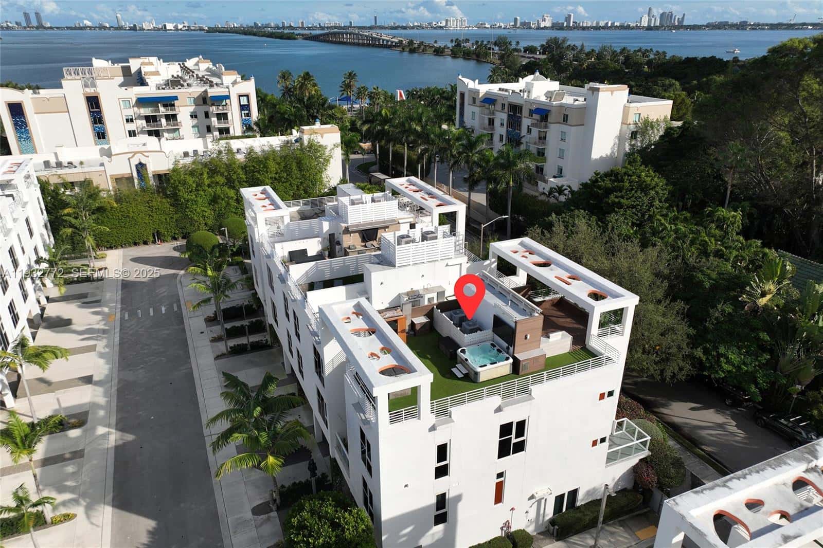 455 NE 39th St # 202, Miami FL 33137