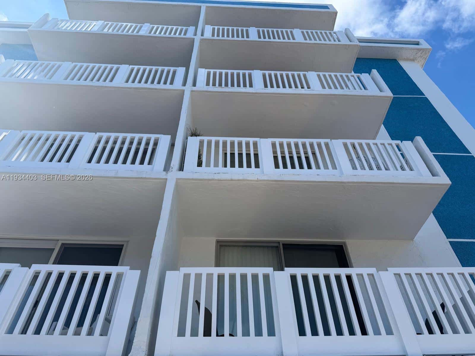 910 Michigan Ave # 305, Miami Beach FL 33139