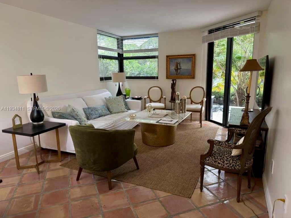 55 Ocean Lane Dr # 1030, Key Biscayne FL 33149