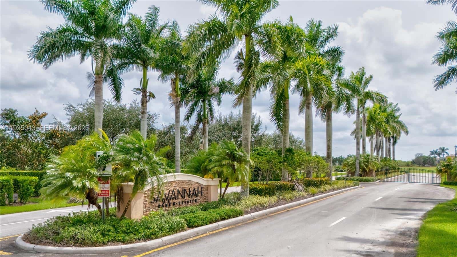 31510 SW 215 th AV, Homestead FL 33030