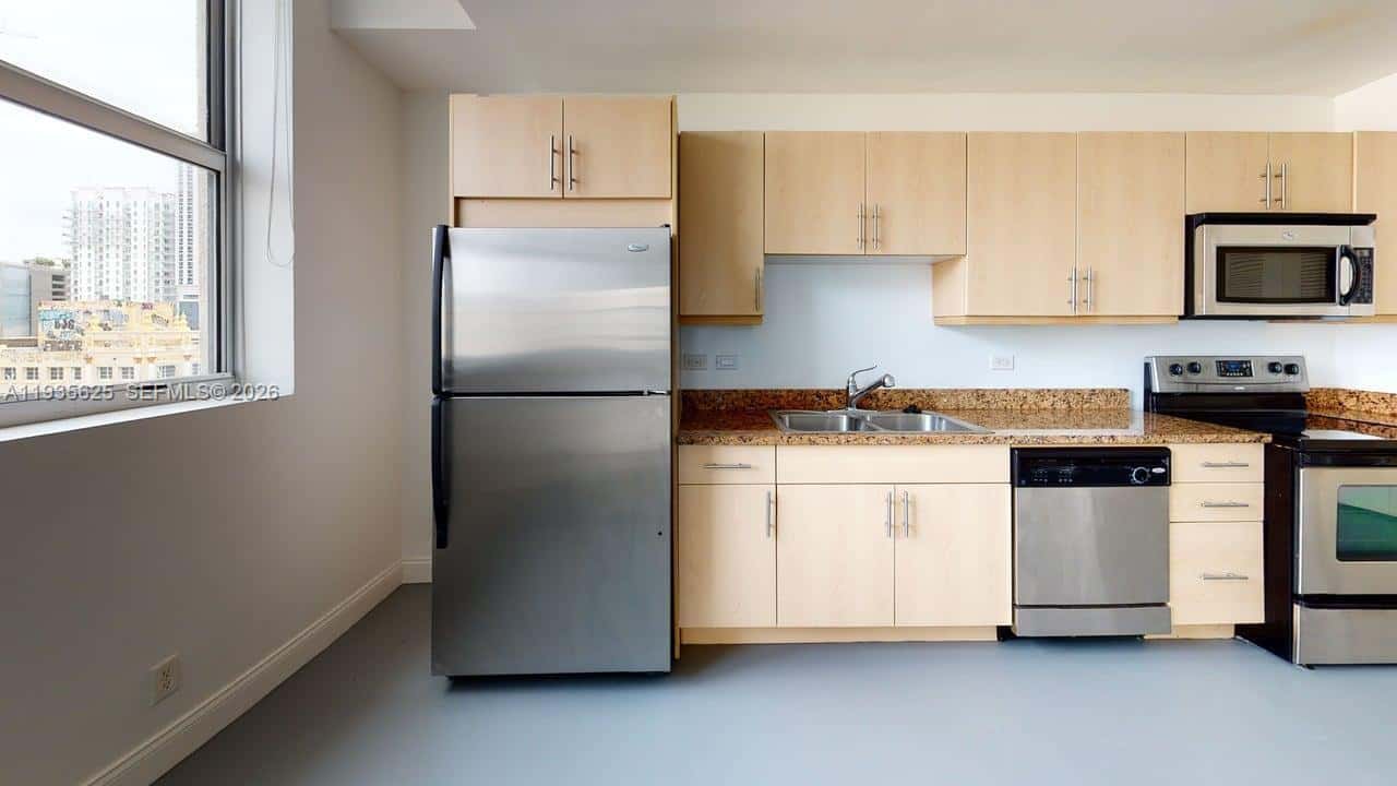 111 E Flagler St # 810, Miami FL 33131