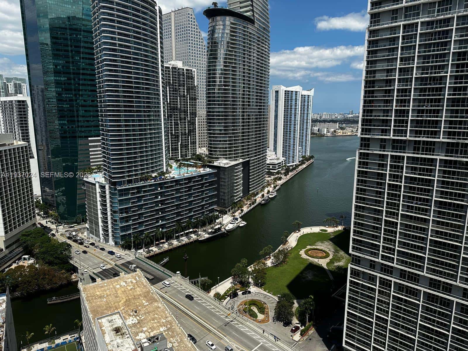 500 Brickell Ave # 3307, Miami FL 33131