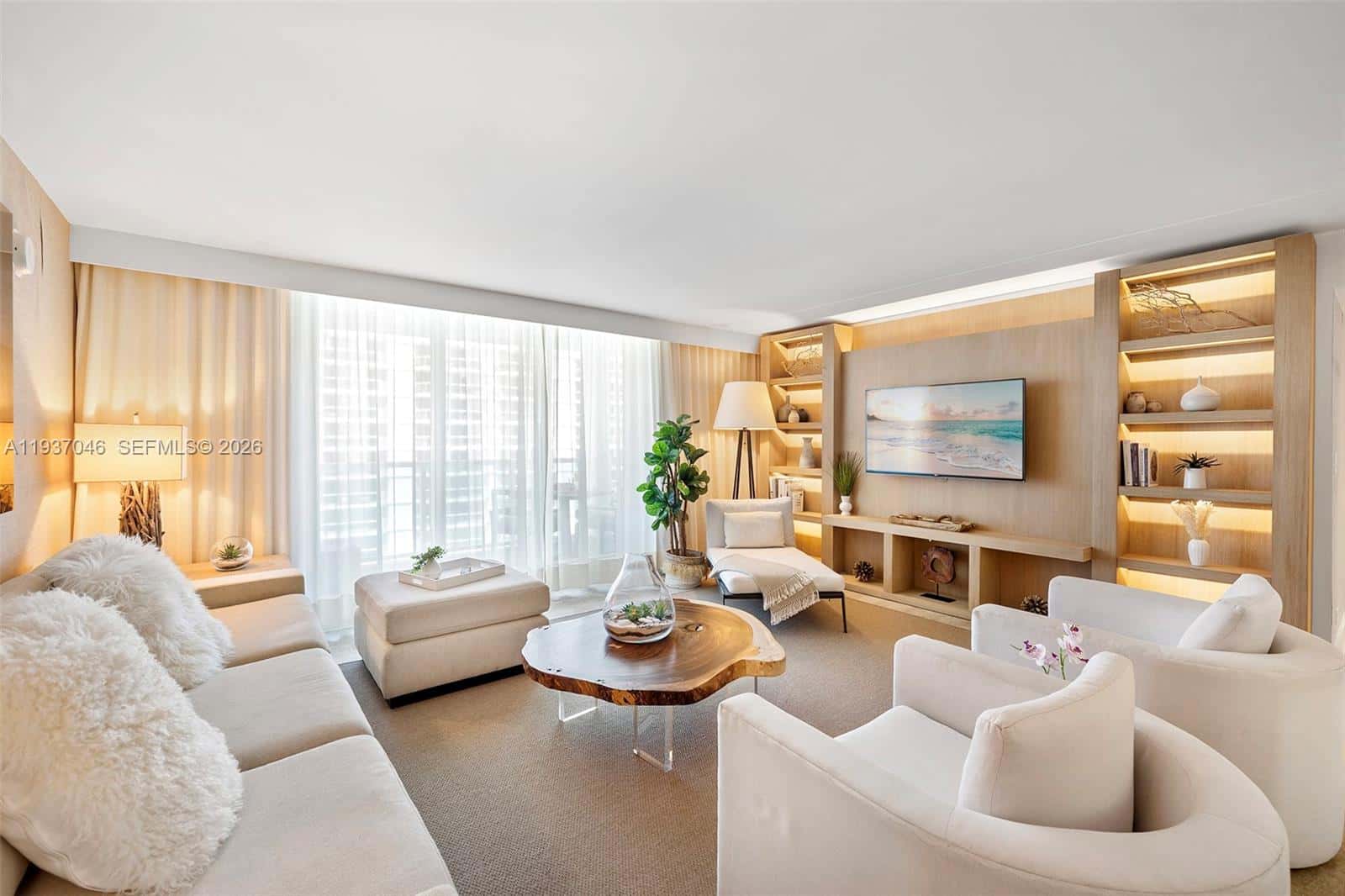 102 24th St # 1207, Miami Beach FL 33139