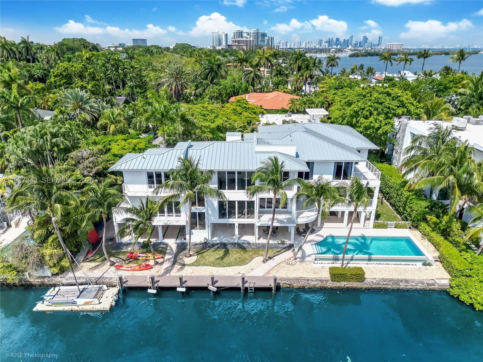 3835 Carole Ct, Miami FL 33133