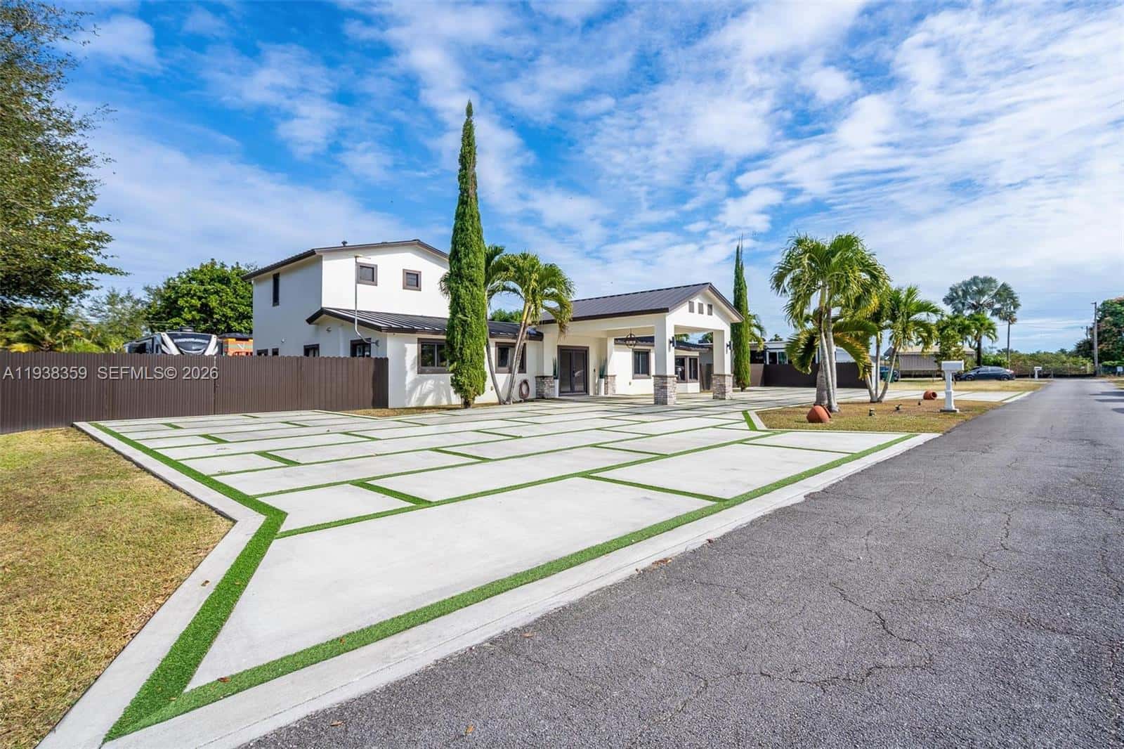 20221 SW 318th St, Homestead FL 33030