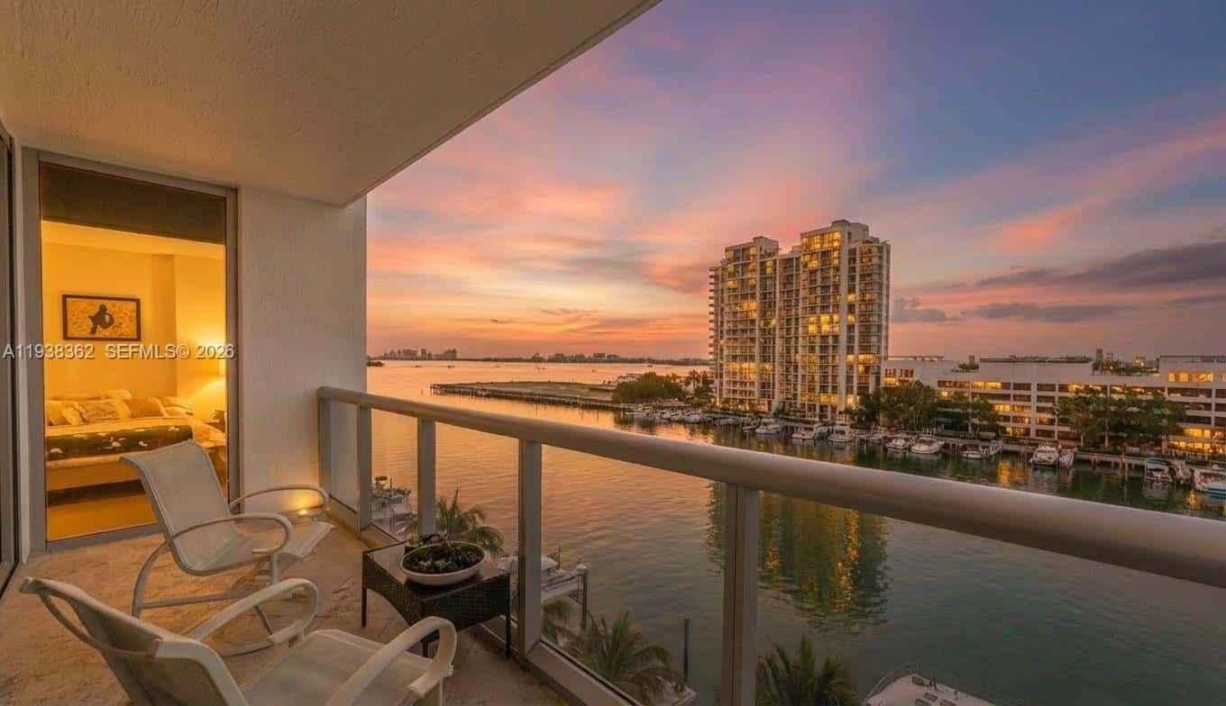 7929 West Dr # 702, North Bay Village FL 33141