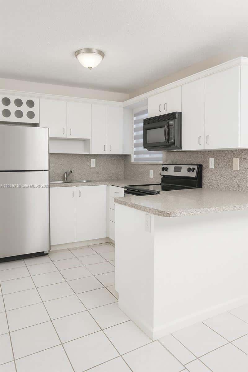 8170 NW 10th St # 2, Miami FL 33126