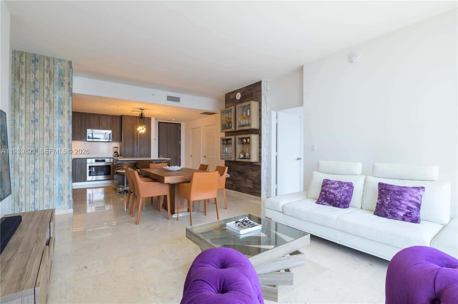 88 SW 7th St # 3405, Miami FL 33130