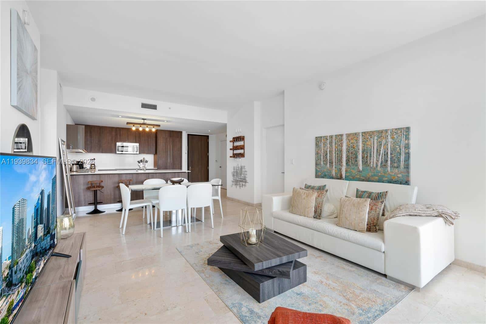 88 SW 7 Street # 3403, Miami FL 33130