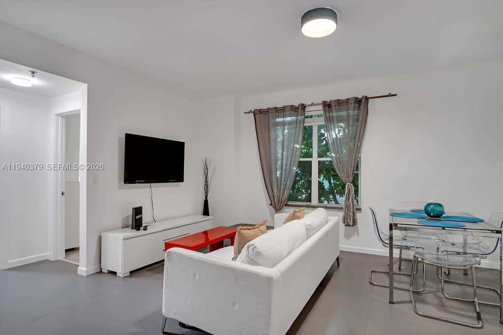 747 Michigan Ave # 201, Miami Beach FL 33139