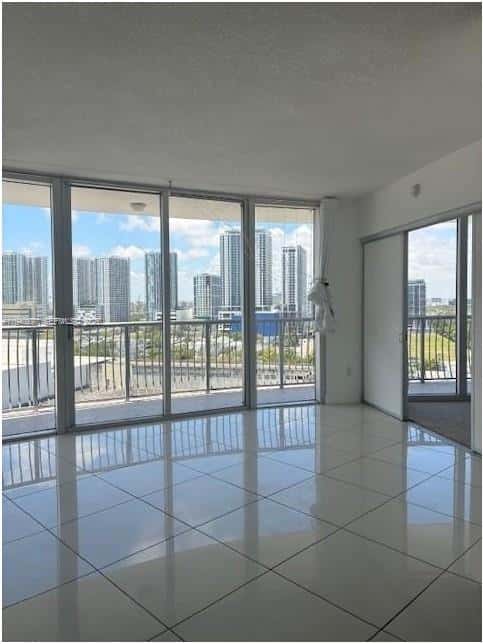 1750 N Bayshore Dr # 1714, Miami FL 33132