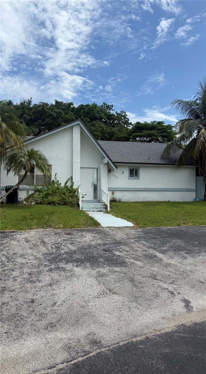 13628 SW 287th Ln, Homestead FL 33033