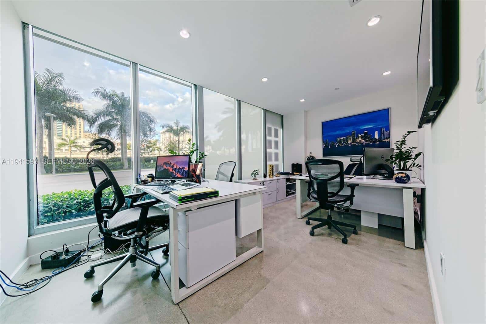350 S Miami Ave, Miami FL 33130