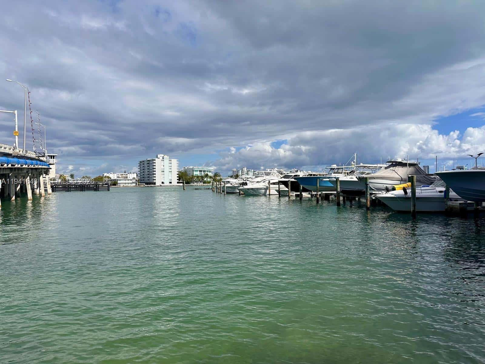 7601 E Treasure Dr, North Bay Village FL 33141