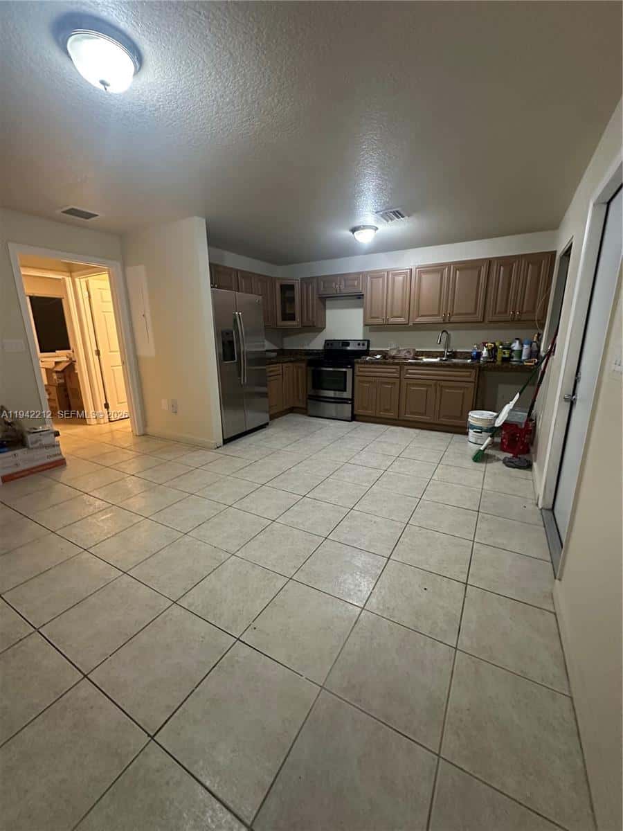 1239 NE 127th St # A, North Miami FL 33161