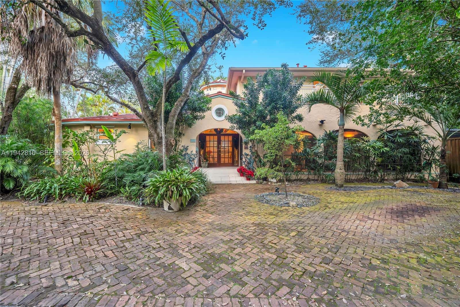 2496 Abaco Ave, Miami FL 33133