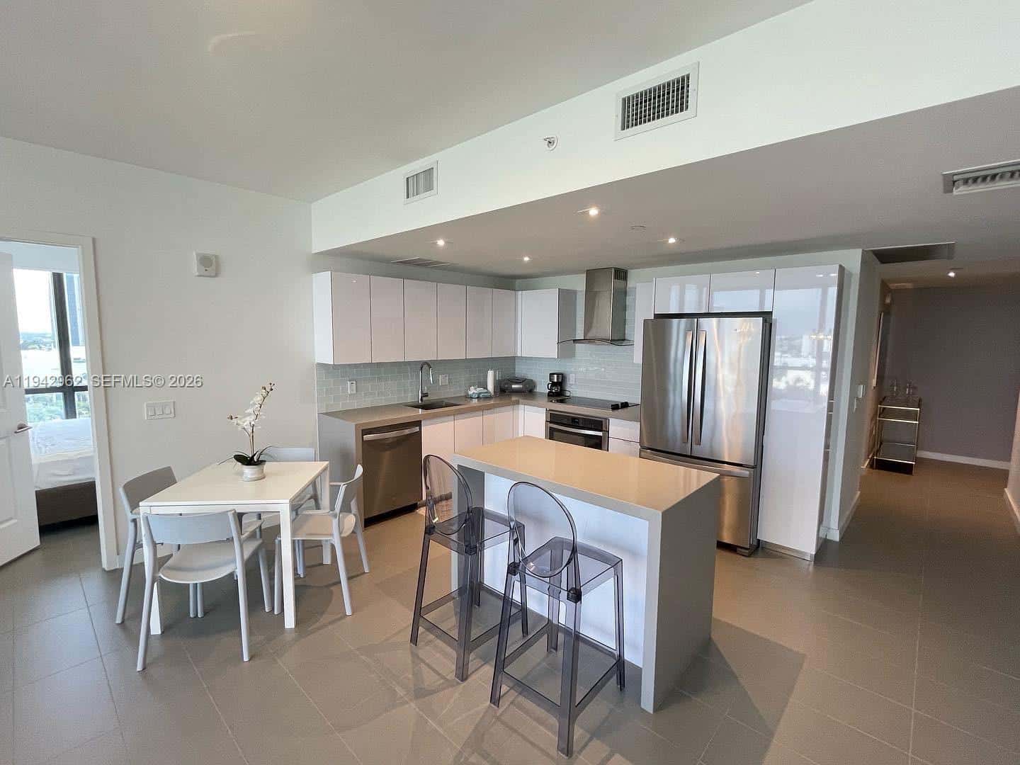 1600 NE 1st Ave # 1220, Miami FL 33132