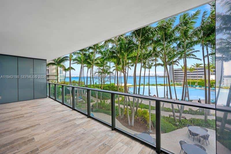 650 NE 32nd St # 602, Miami FL 33137
