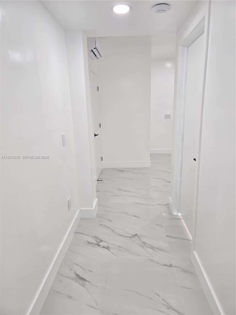 987 NE 145 # B, North Miami FL 33161