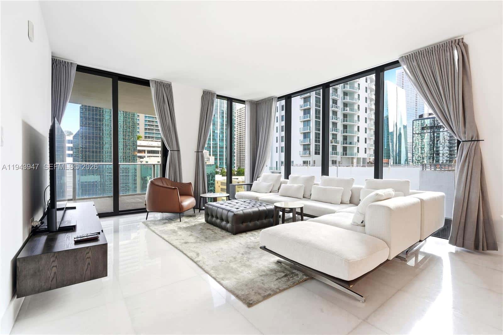 1010 Brickell Ave # 1405, Miami FL 33131