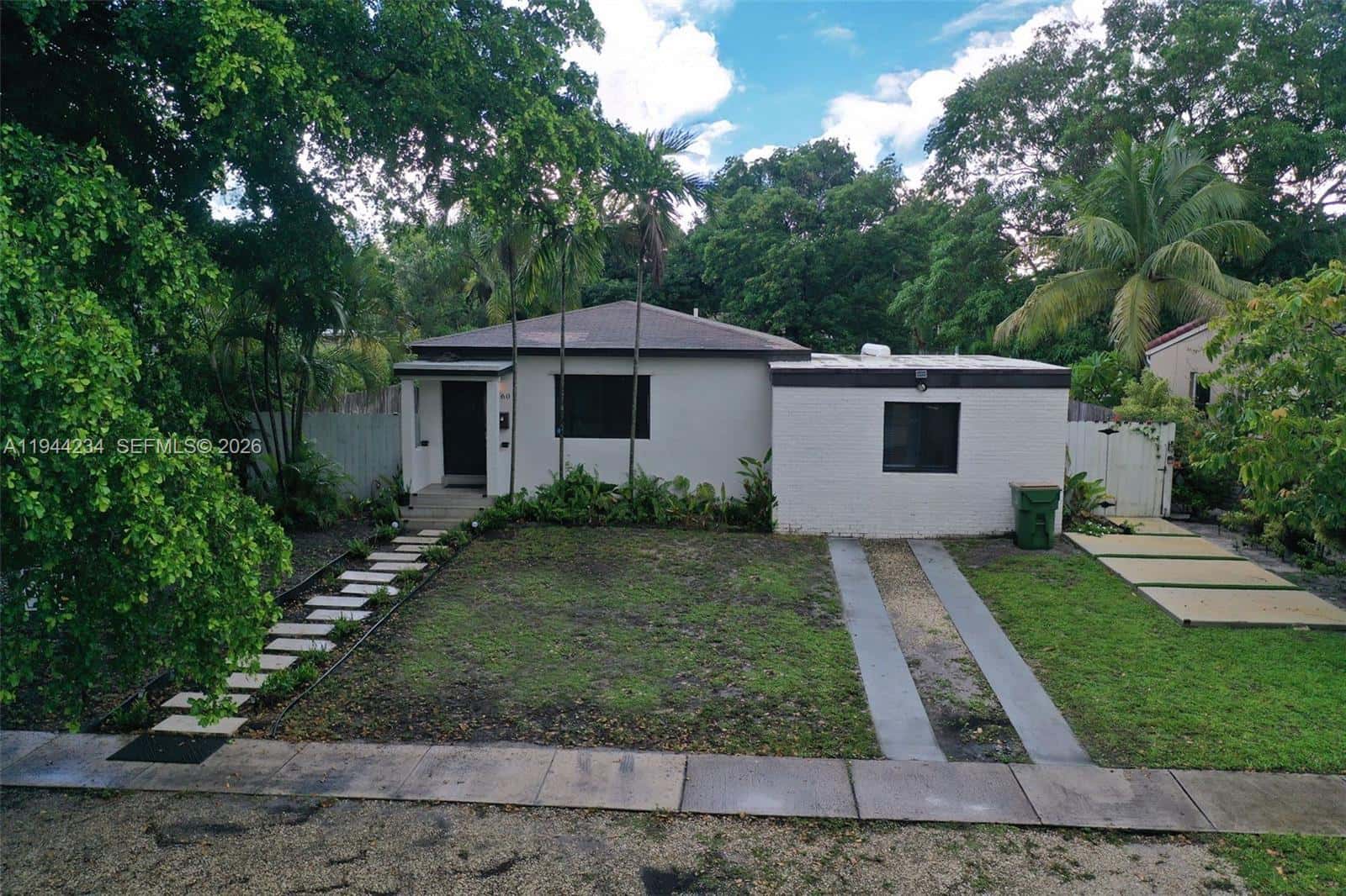 260 NW 133rd St, North Miami FL 33168