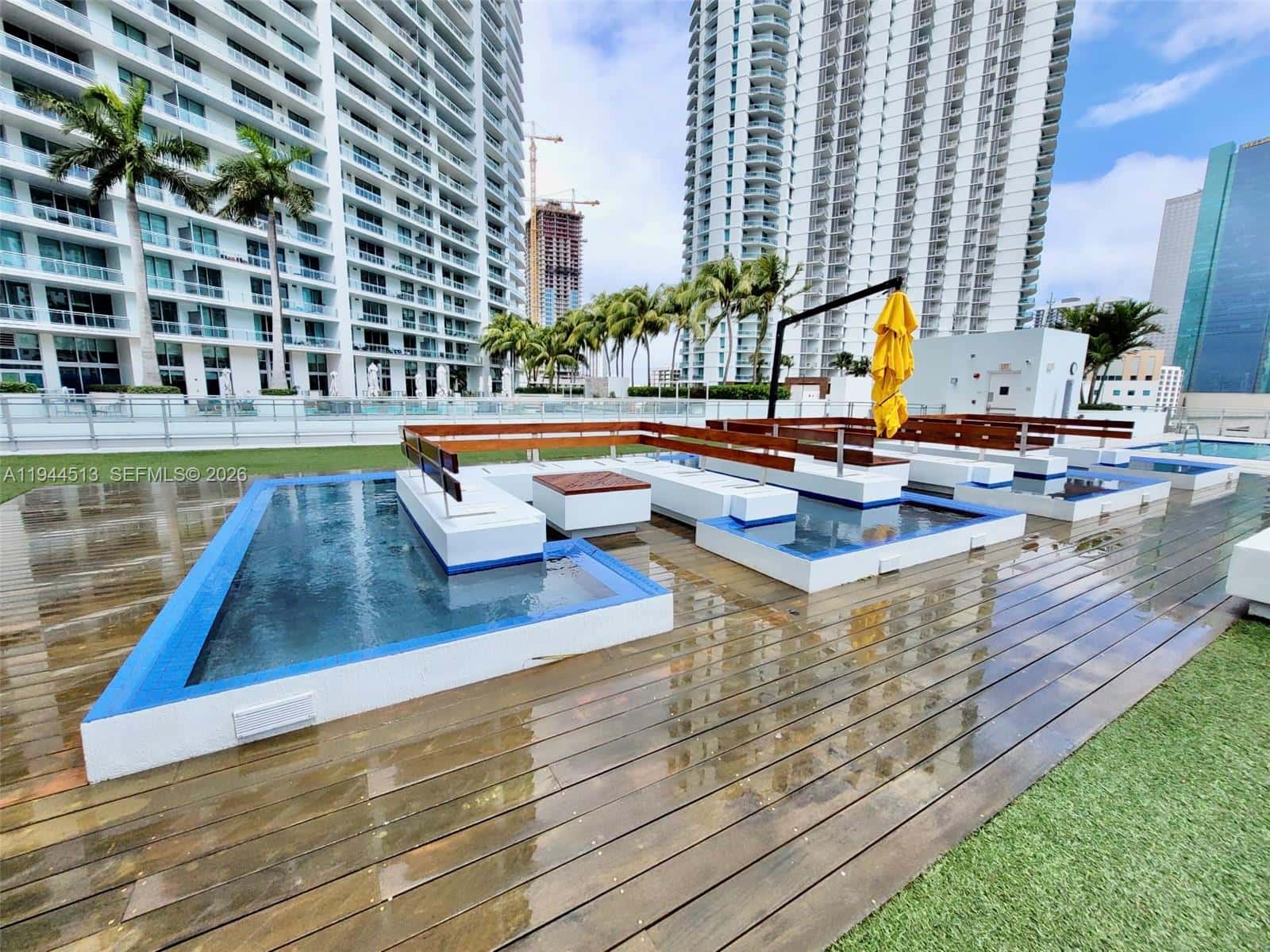 92 SW 3rd St # 1808, Miami FL 33130