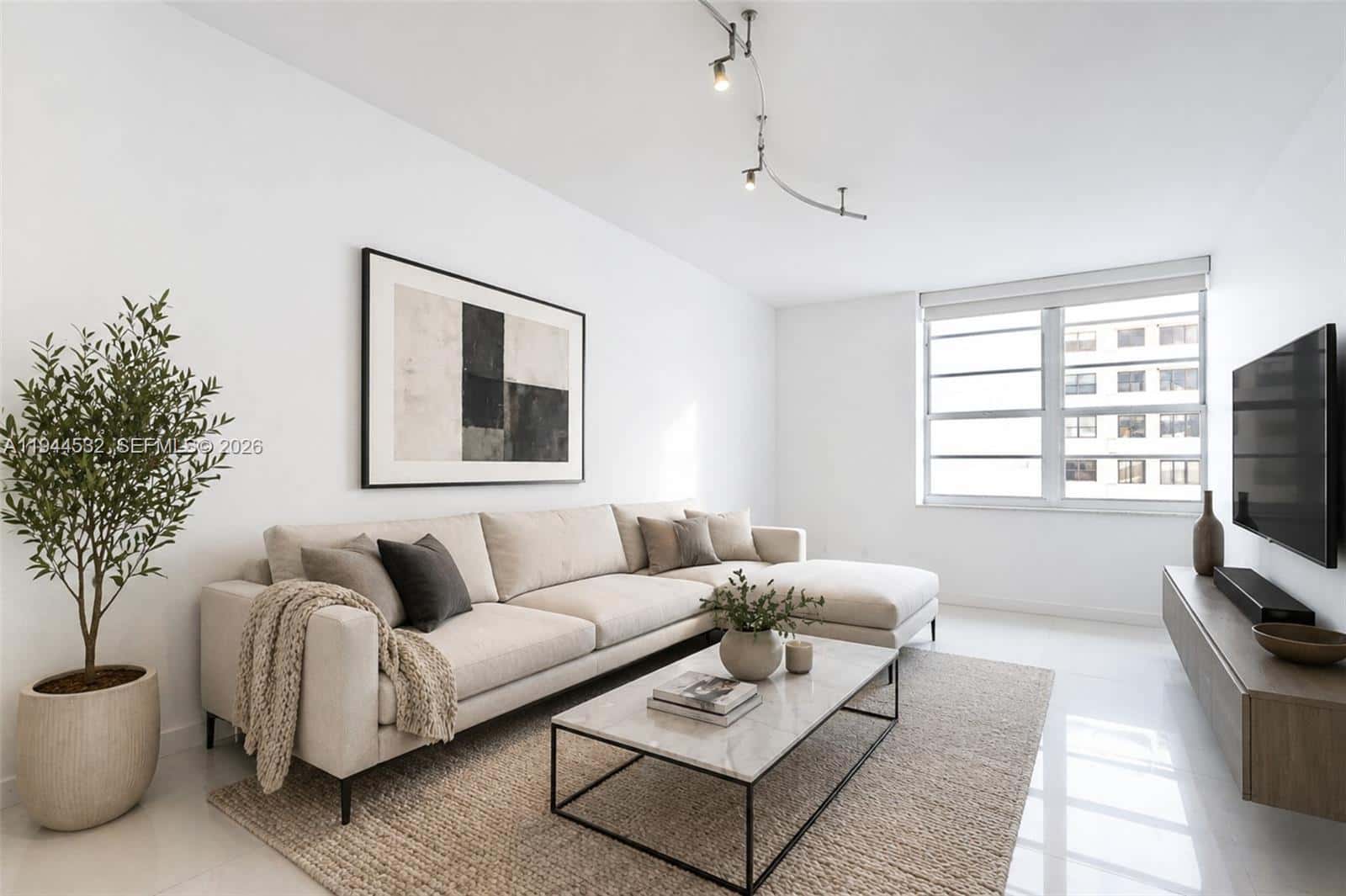 100 Lincoln Rd # 501, Miami Beach FL 33139