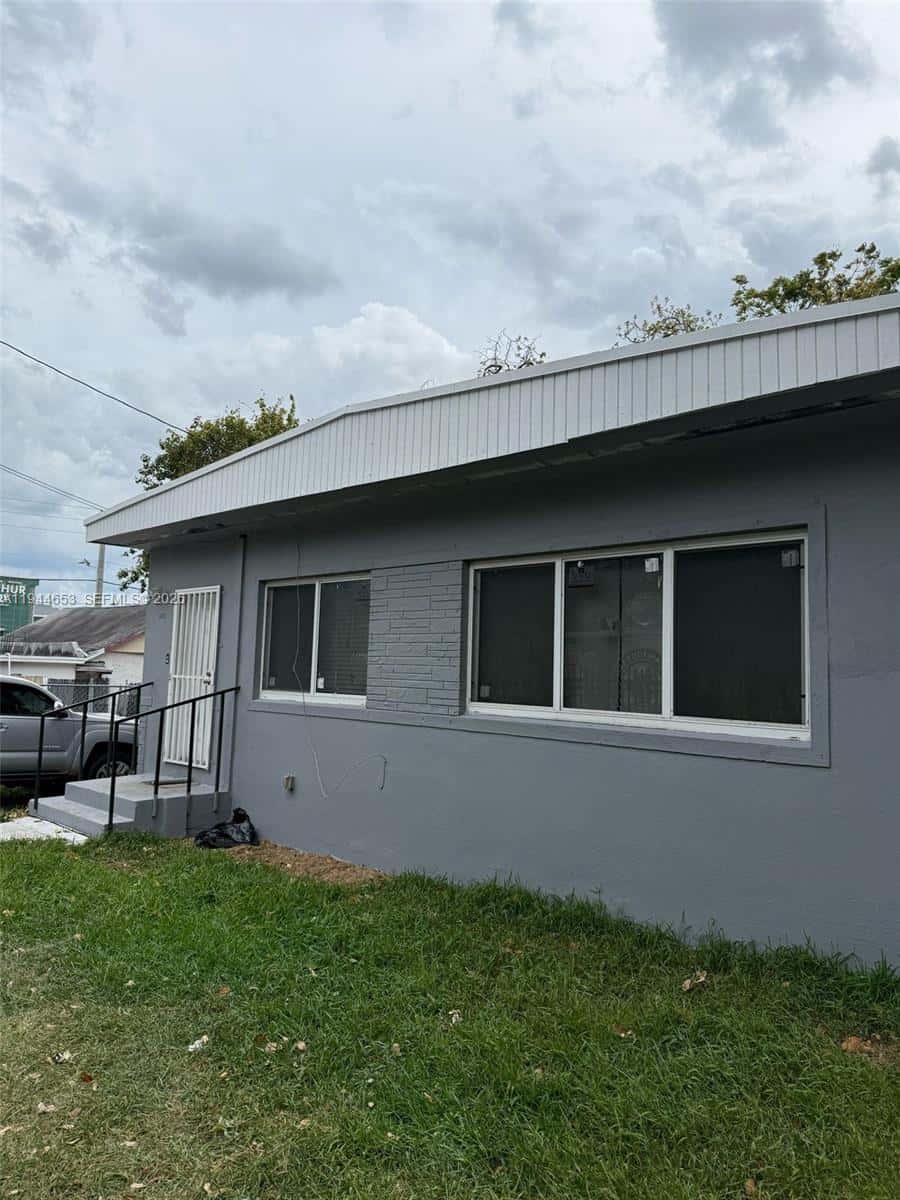 170 NE 68th Ter, Miami FL 33138