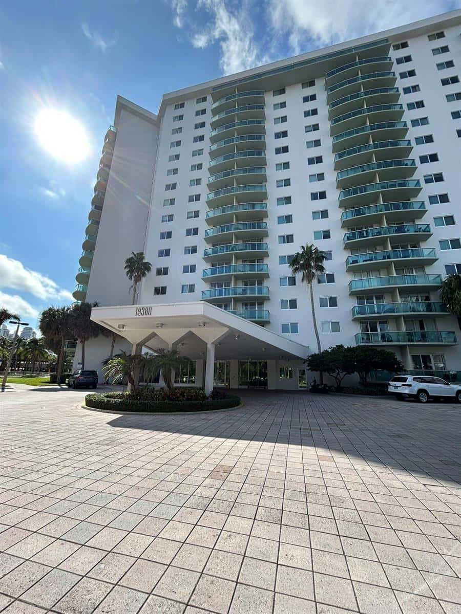 19380 Collins Avenue # 615, Sunny Isles Beach FL 33160