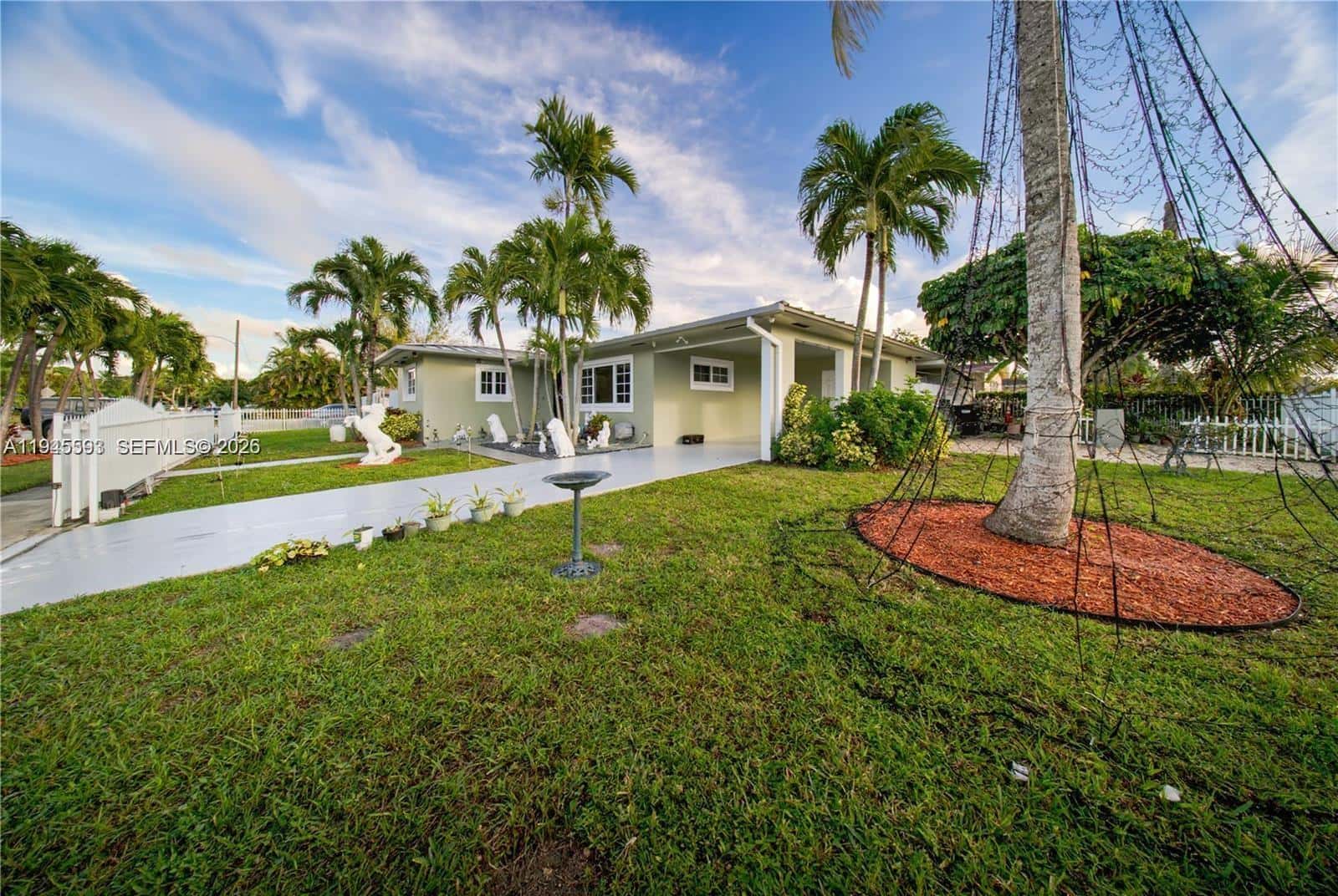 300 NE 175th St, North Miami Beach FL 33162