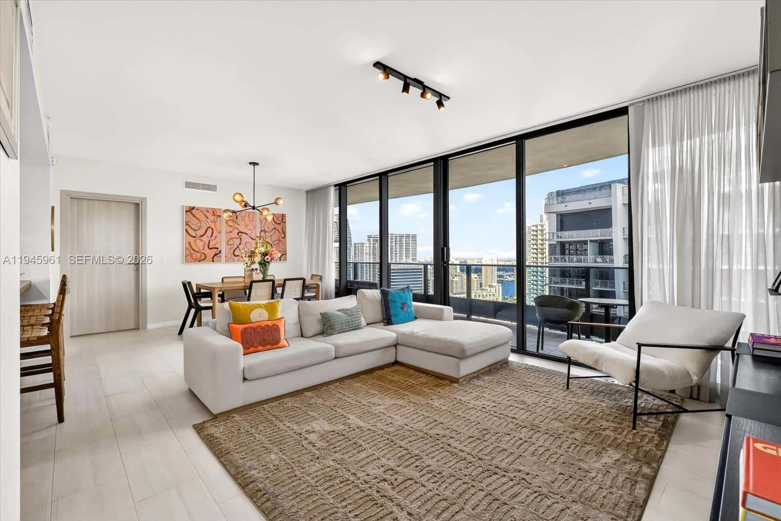 1000 Brickell Plaza # 4809, Miami FL 33131