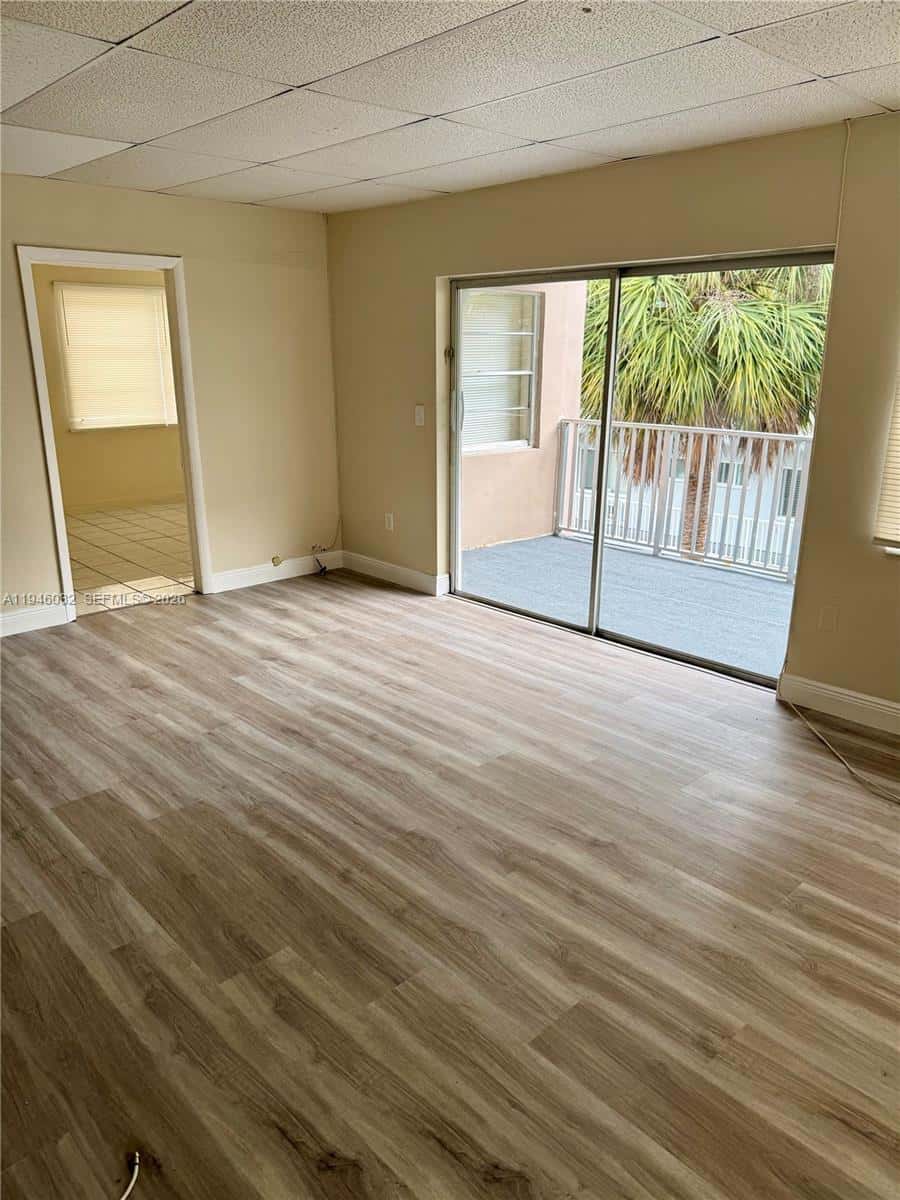 9390 E Bay Harbor Dr # 10, Bay Harbor Islands FL 33154