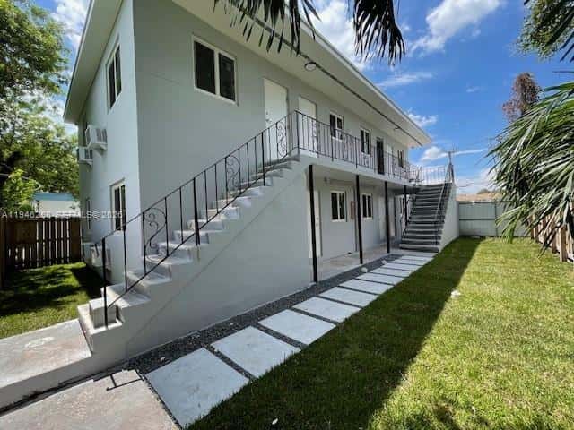 1920 NW 151st St # 3, Opa-Locka FL 33054