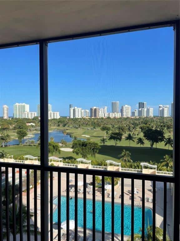 20301 W Country Club Drive # 1127, Aventura FL 33180