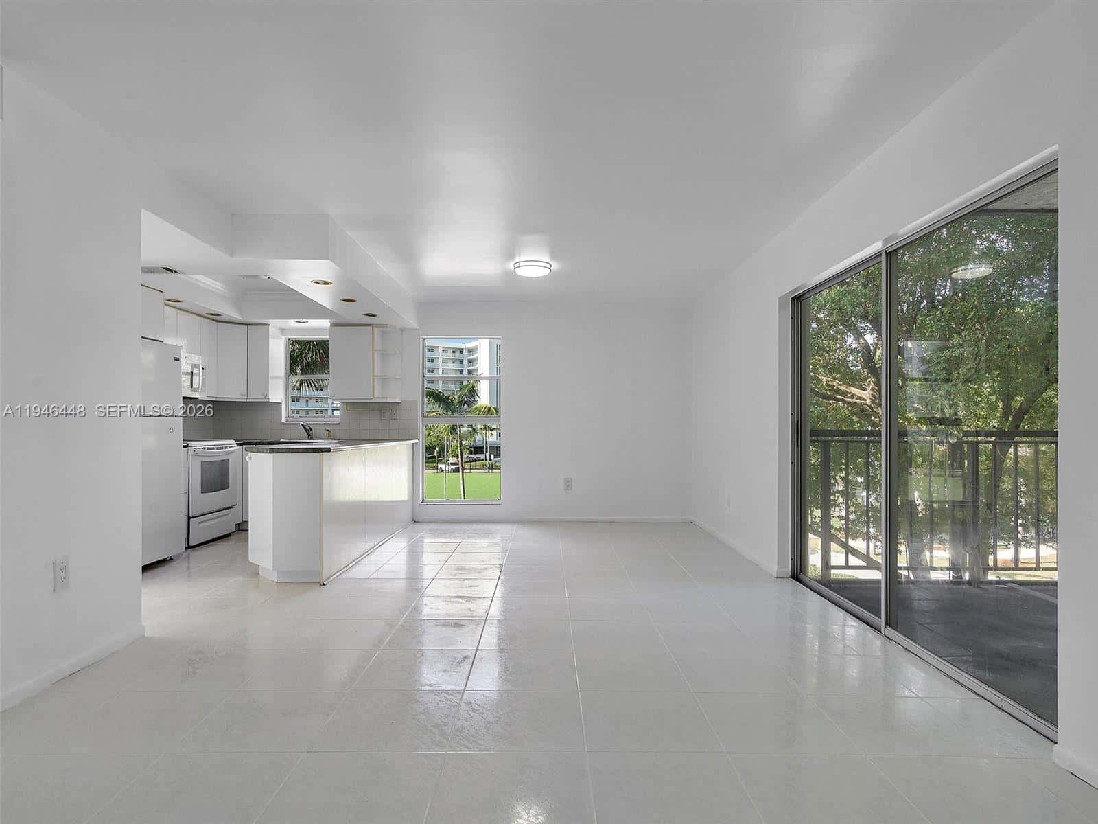 201 178th Dr # 307, Sunny Isles Beach FL 33160