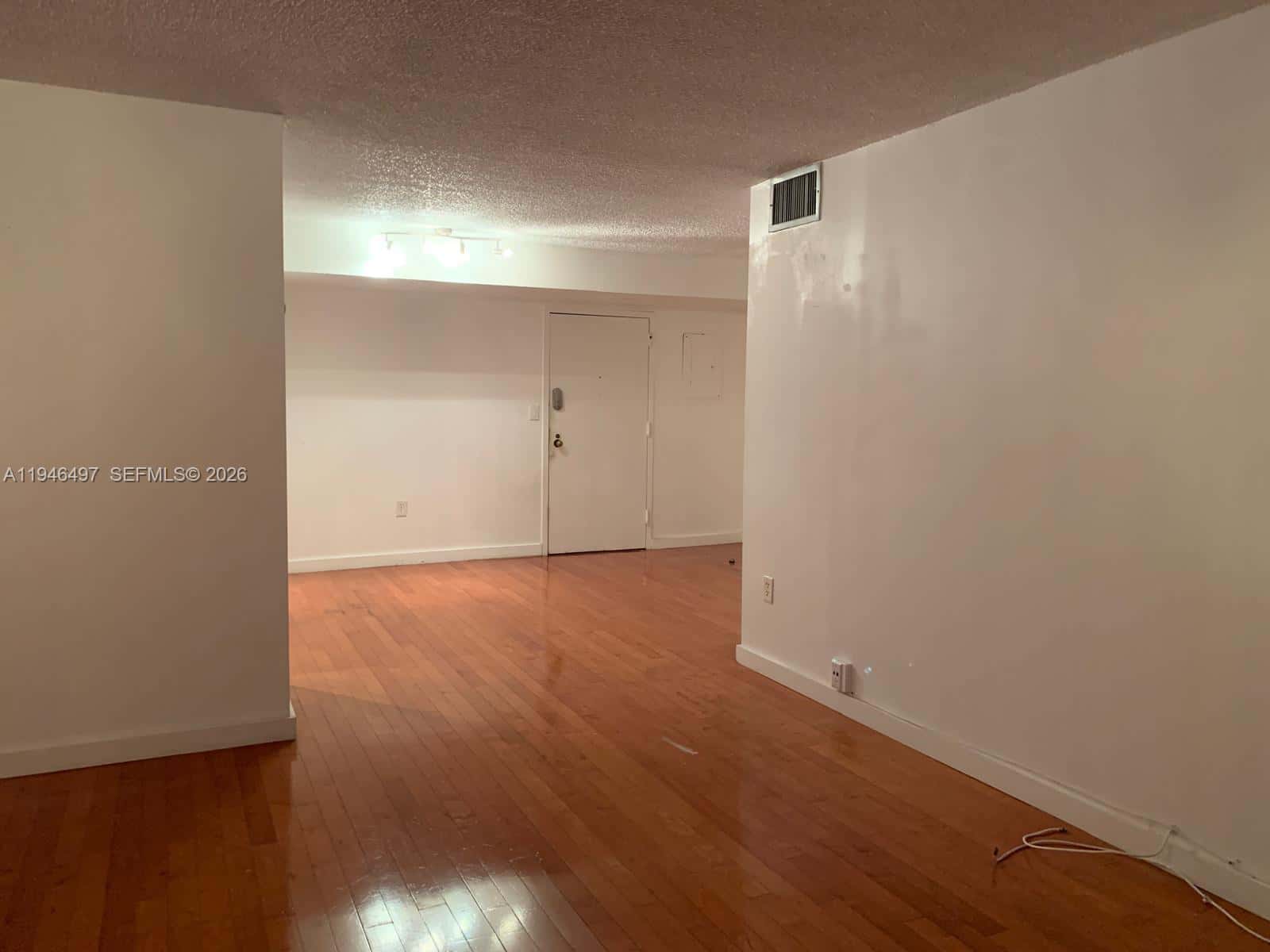 911 E Ponce De Leon Blvd # 403, Coral Gables FL 33134