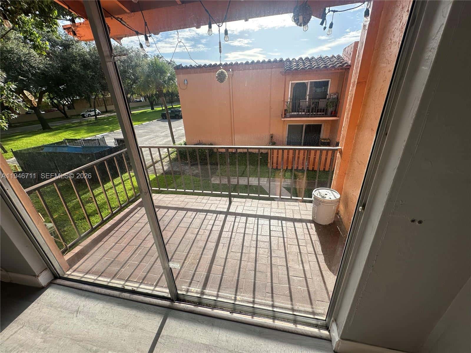 7200 Fairway Dr. # H10, Miami Lakes FL 33014