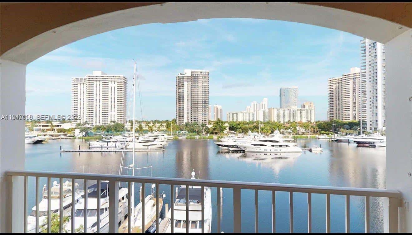 19877 E Country Club Dr # 3608, Aventura FL 33180