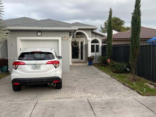 11541 SW 142nd Pl, Miami FL 33186