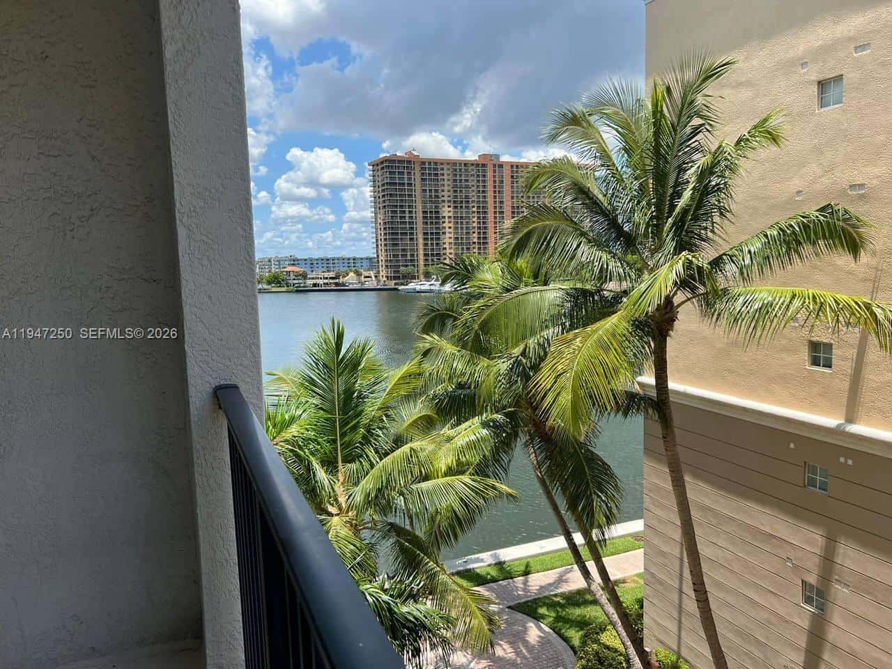 17100 N Bay Rd # 1509, Sunny Isles Beach FL 33160
