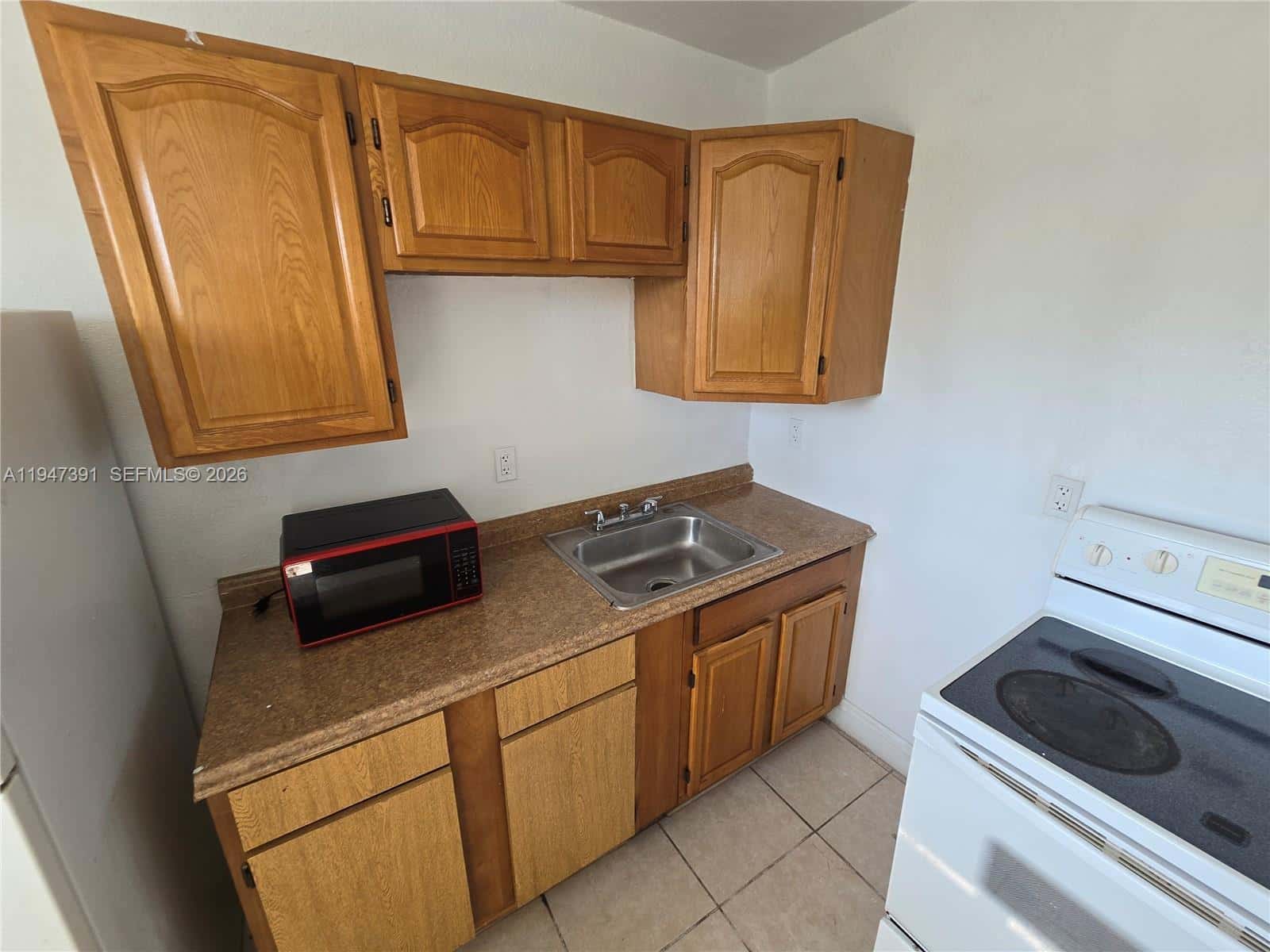 535 NW 7th St # 10, Miami FL 33136