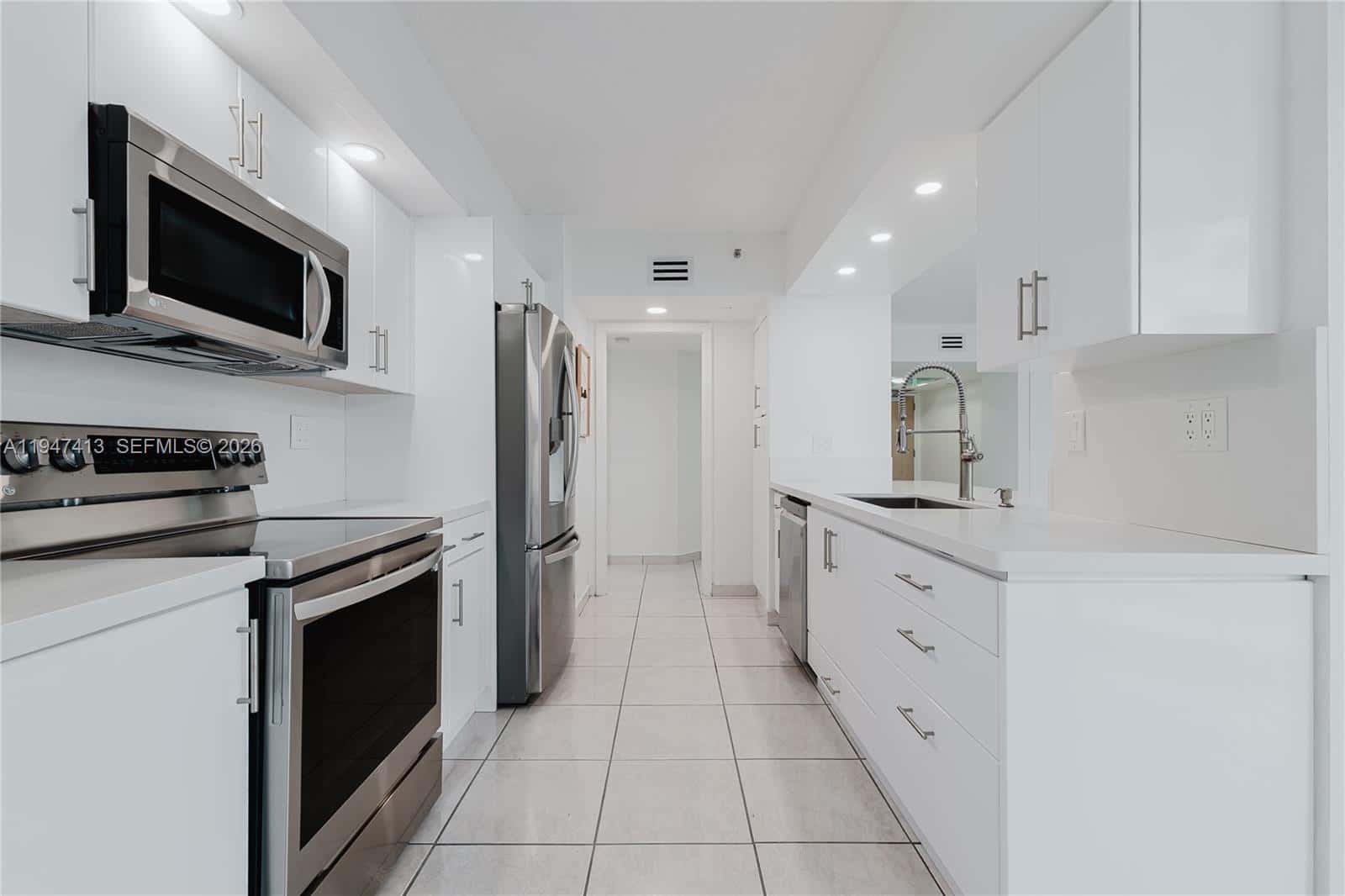 16485 Collins Ave # 338, Sunny Isles Beach FL 33160
