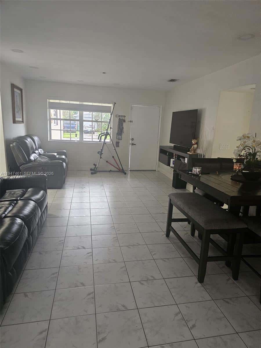 8930 SW 197th Ter, Cutler Bay FL 33157