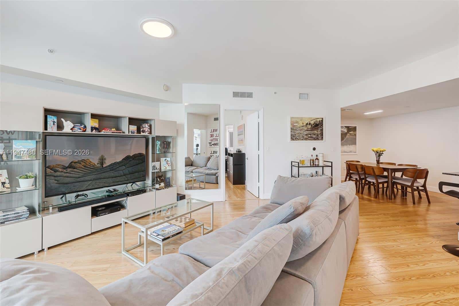 350 S Miami Ave # 2104, Miami FL 33130