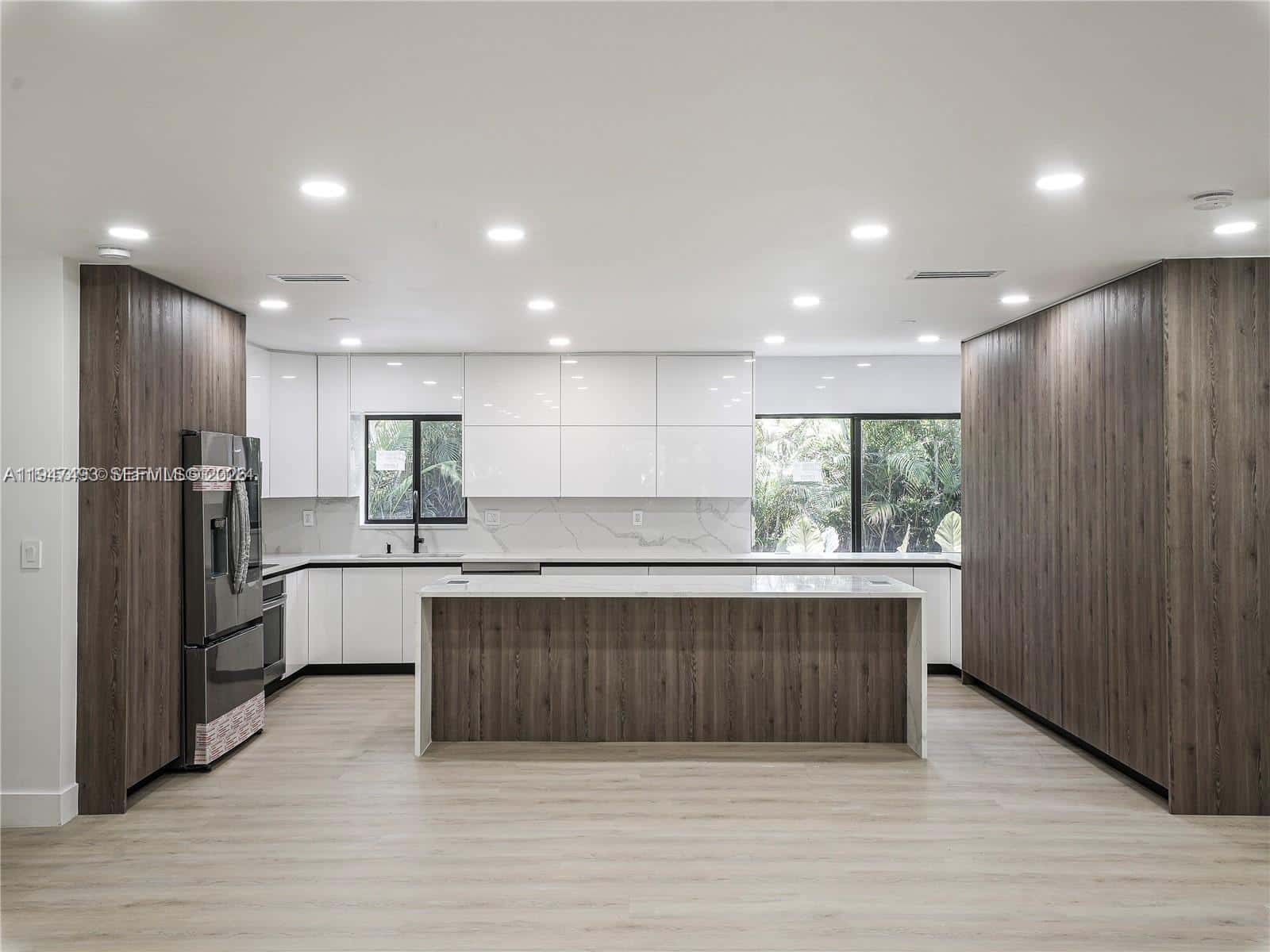 530 NE 91st St, Miami Shores FL 33138