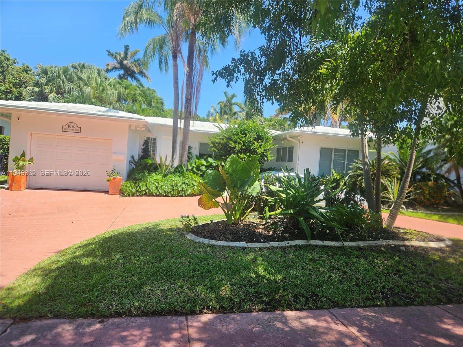 1070 N Shore Dr, Miami Beach FL 33141