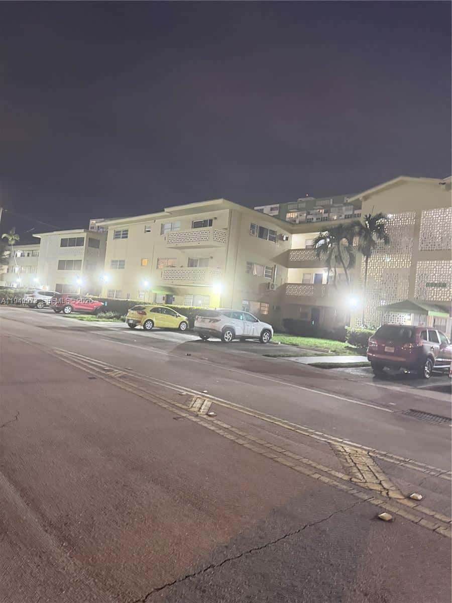 11930 NE 19th Dr # 28, North Miami FL 33181