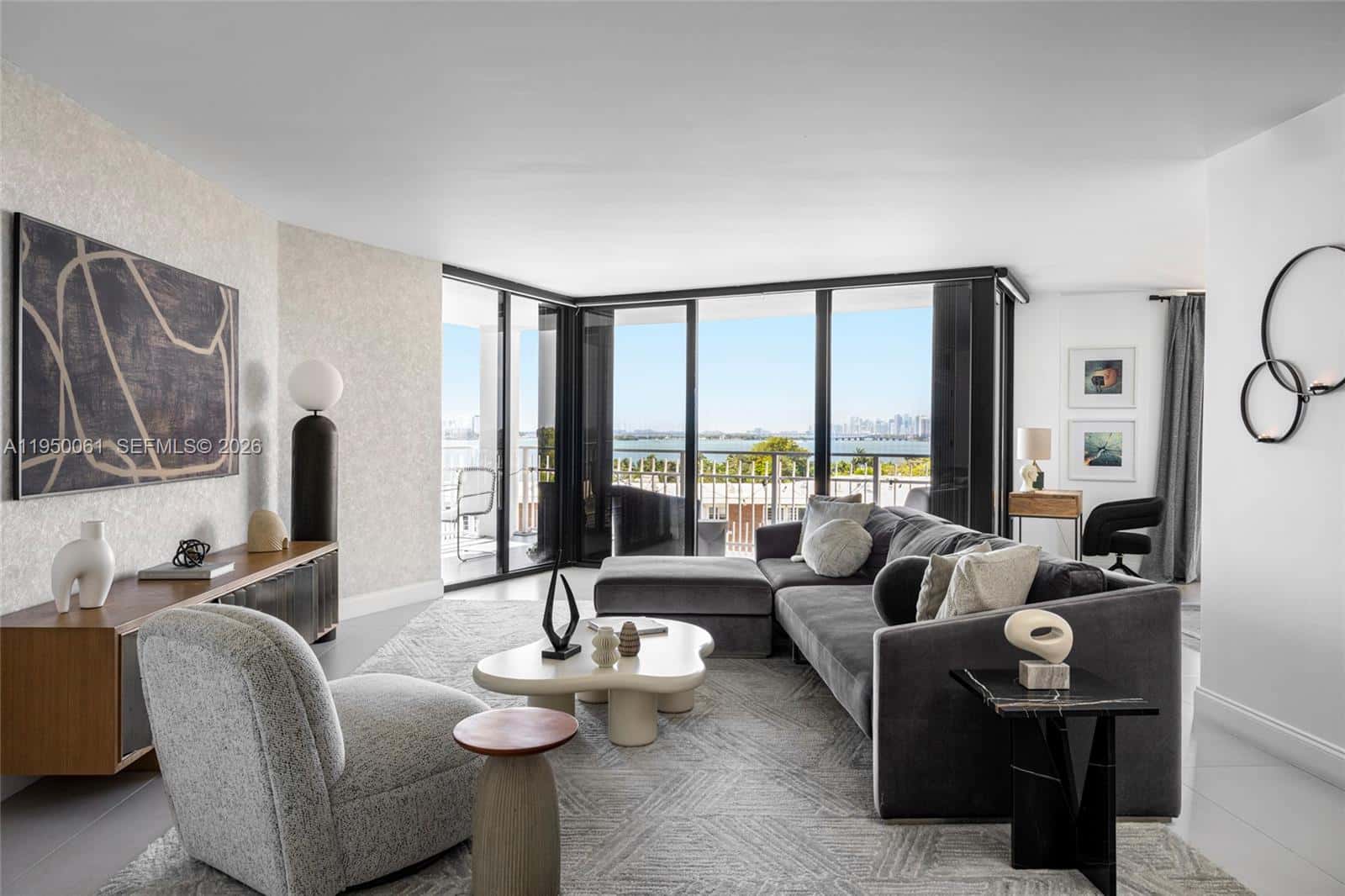 4000 Towerside Ter # 804, Miami FL 33138