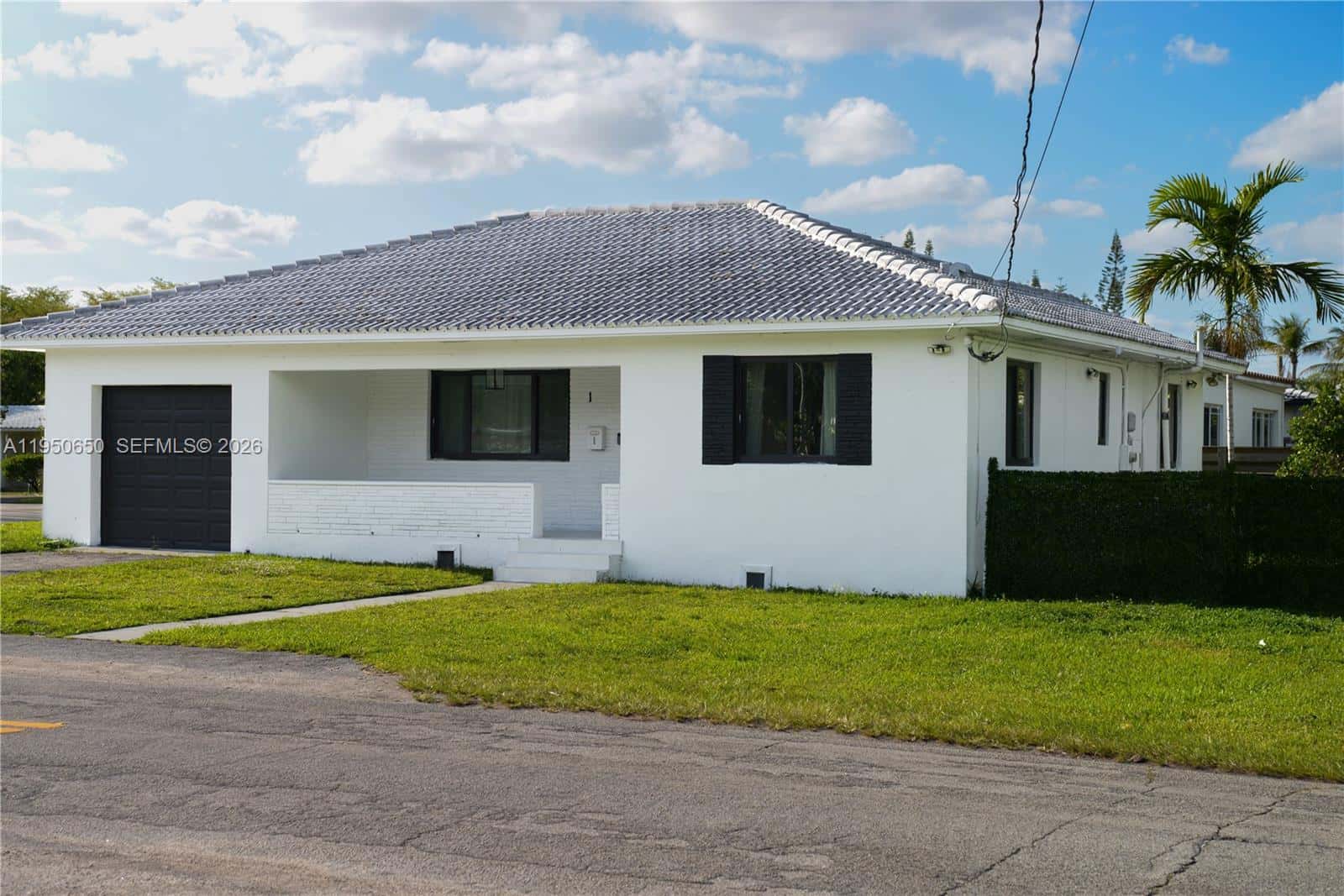 1 NE 86th St, El Portal FL 33138